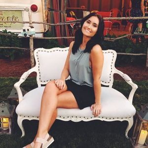 Meet your Posher, Niki